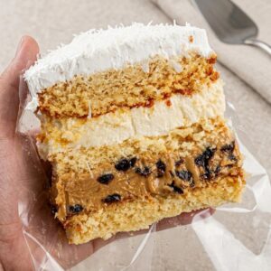 Slice Cake de Doce de Leite com Ameixa